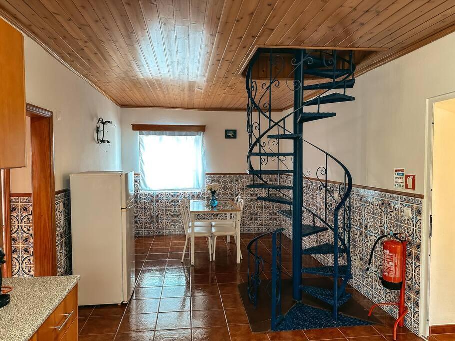 Luana House Apartment Biscoitos  Екстериор снимка